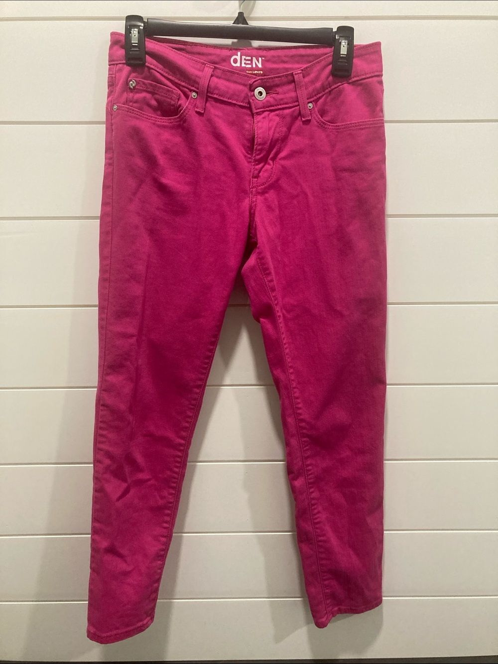 Denizen from Levi's Women's Hot Pink Skinny Ankle Jeans Size 6-EUC Barbiecore